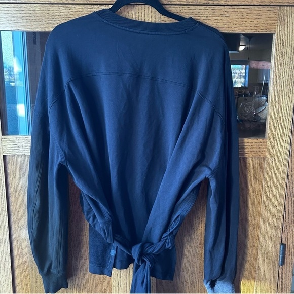 Lululemon Bound to Bliss Pullover | Black | Size M/L - Picture 2 of 5